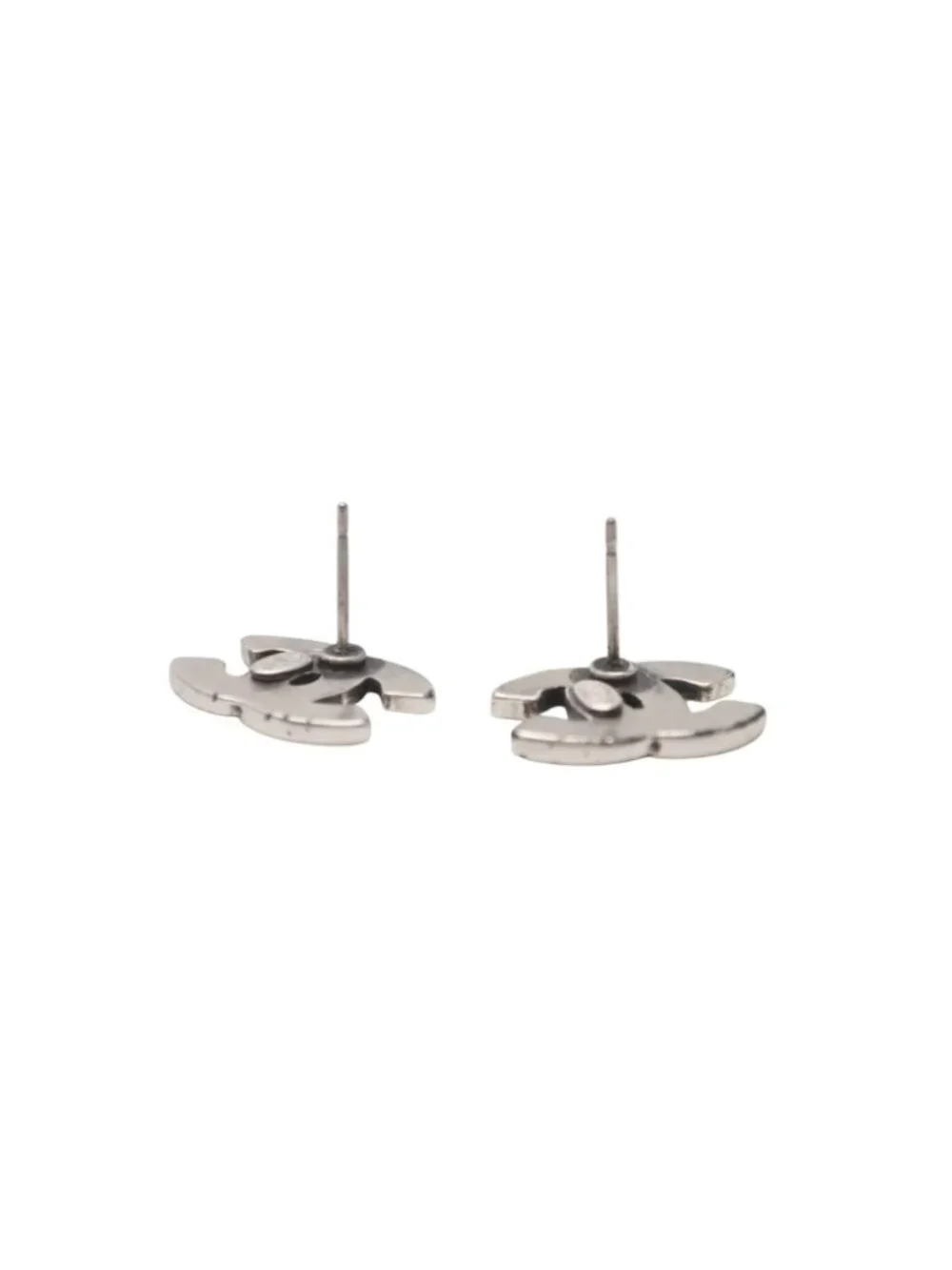 Chanel CC Logo Earrings 99 Silver